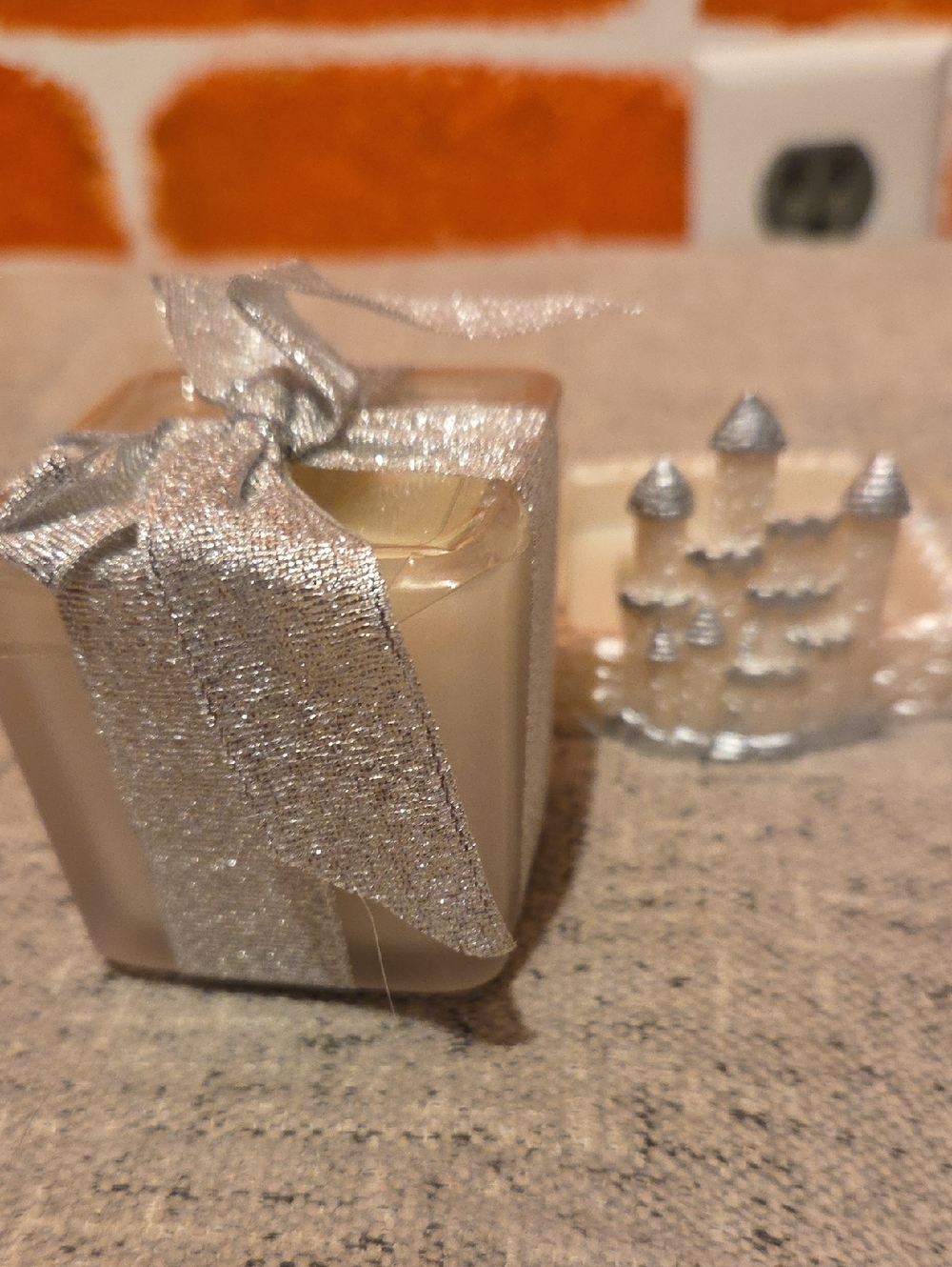 Castle Candle Holder Silver Accented (Candle Included) 🔥🕯🔥 - Picture 8 of 12